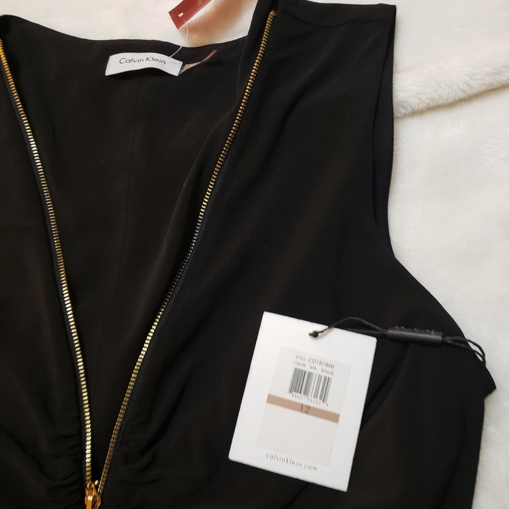 Dress - Picture 8 of 8